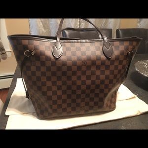Women’s Louis Vuitton Purse